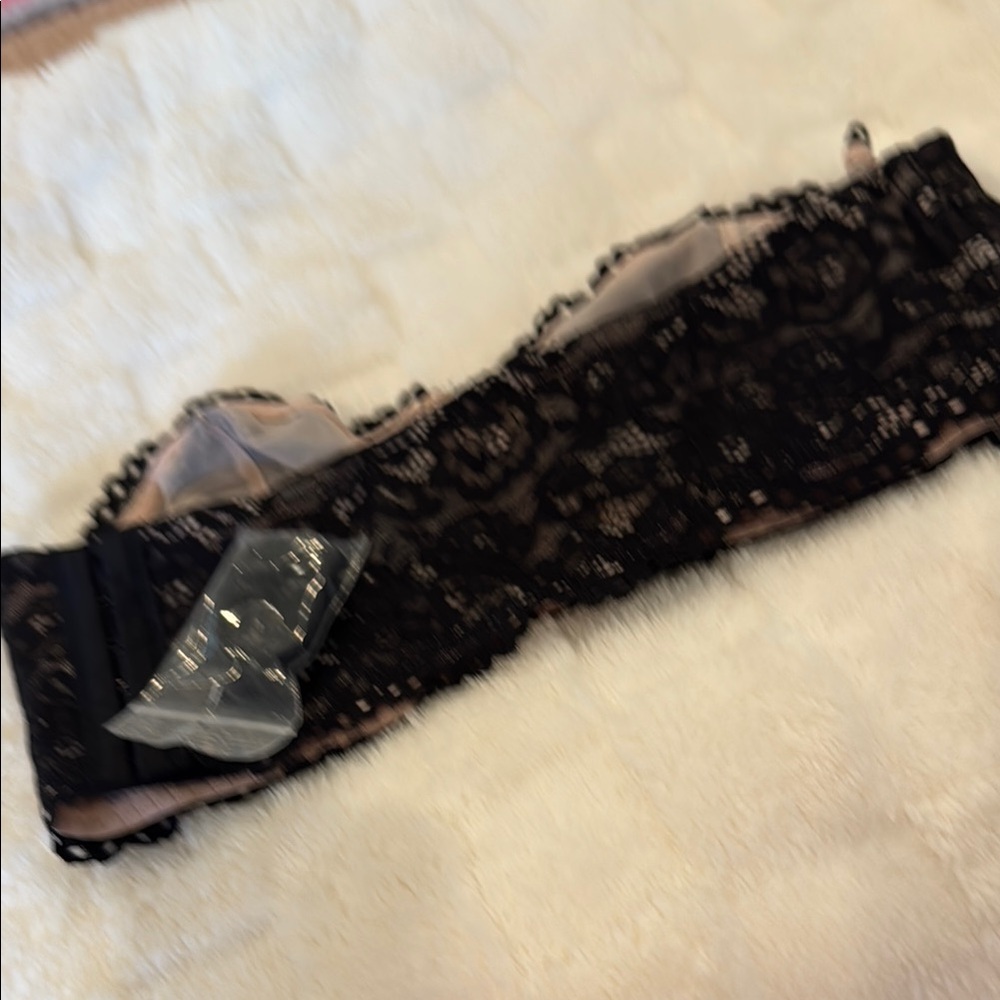 NWT STUNNING Black Lace Bandeau - Picture 5 of 5